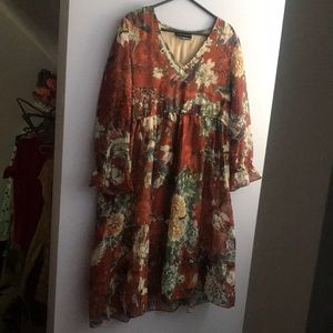 Anthro flowy lined dress perfect for fall! EUC 10